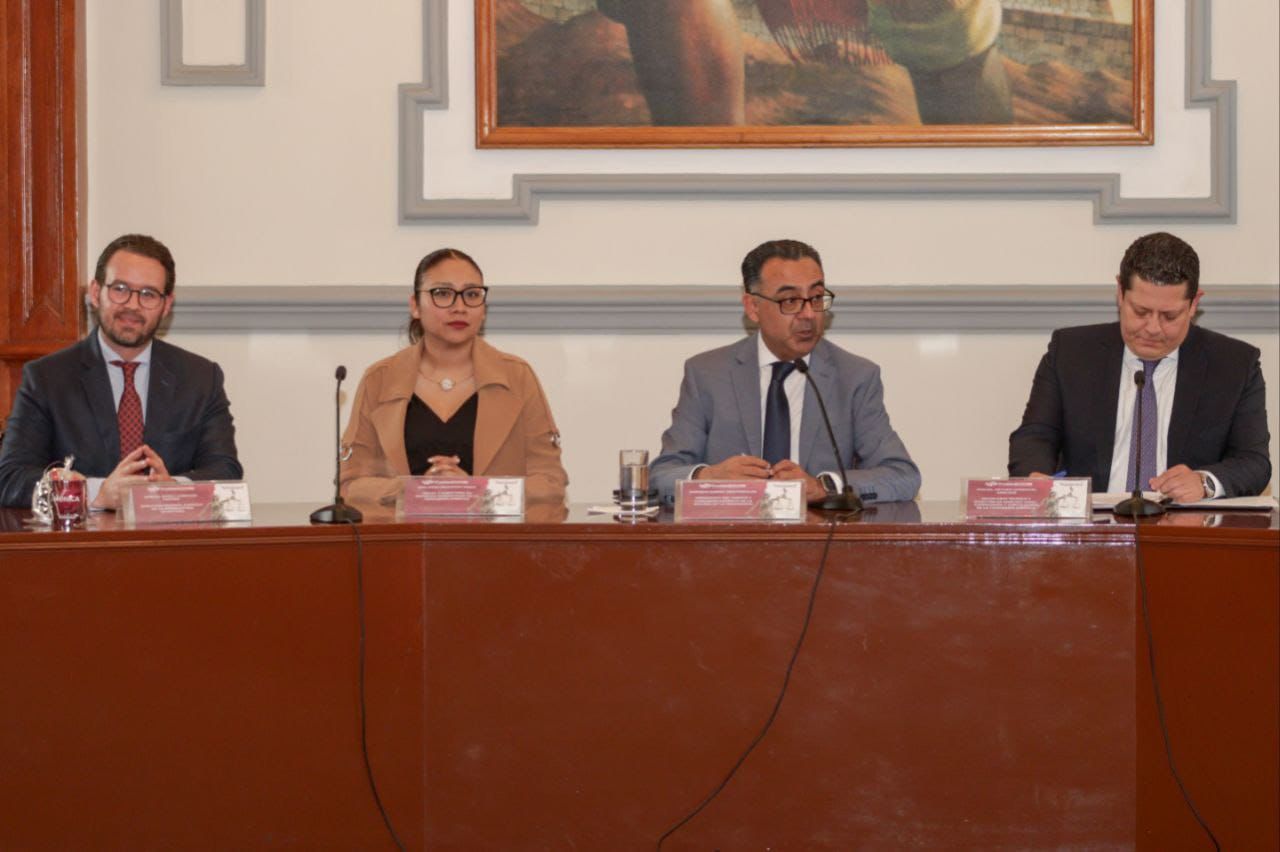 Fortalece Gobierno de la Ciudad compromiso con la legalidad y el servicio público