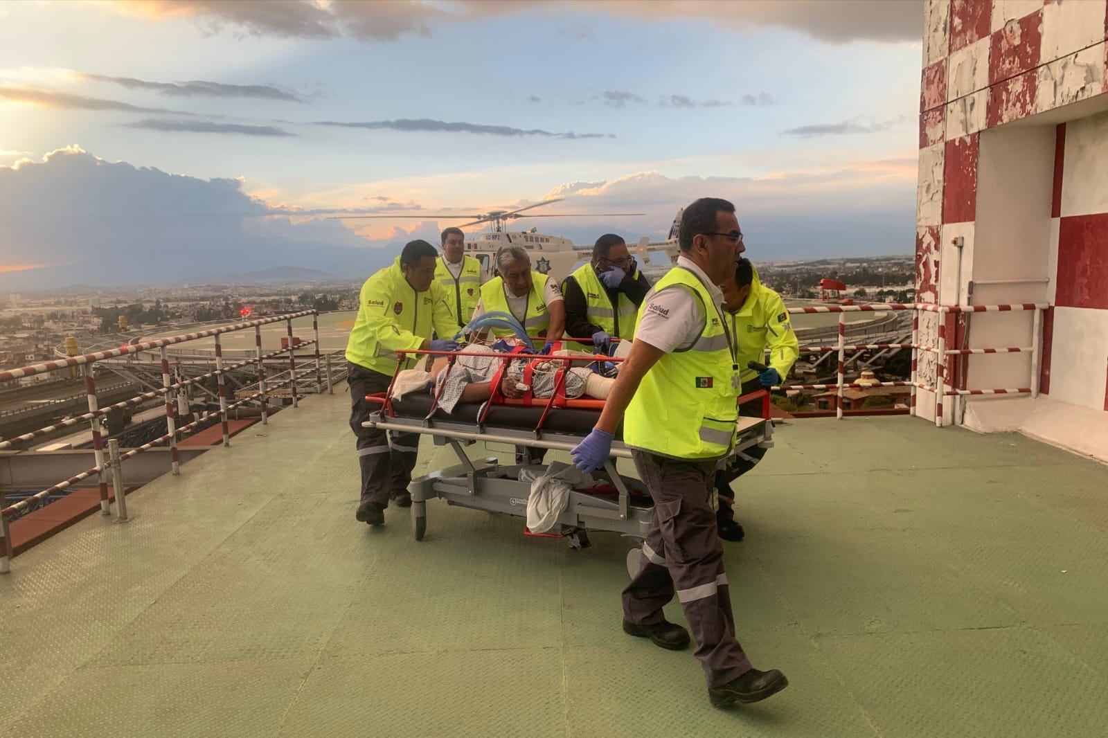 Gobierno de Puebla coordina traslado aéreo interhospitalario desde Acatlán de Osorio