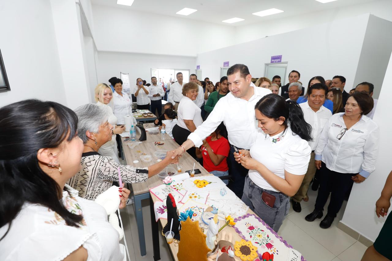 Gobierno estatal protege y acompaña a poblanas, más de 171 mil atendidas en centros libre
