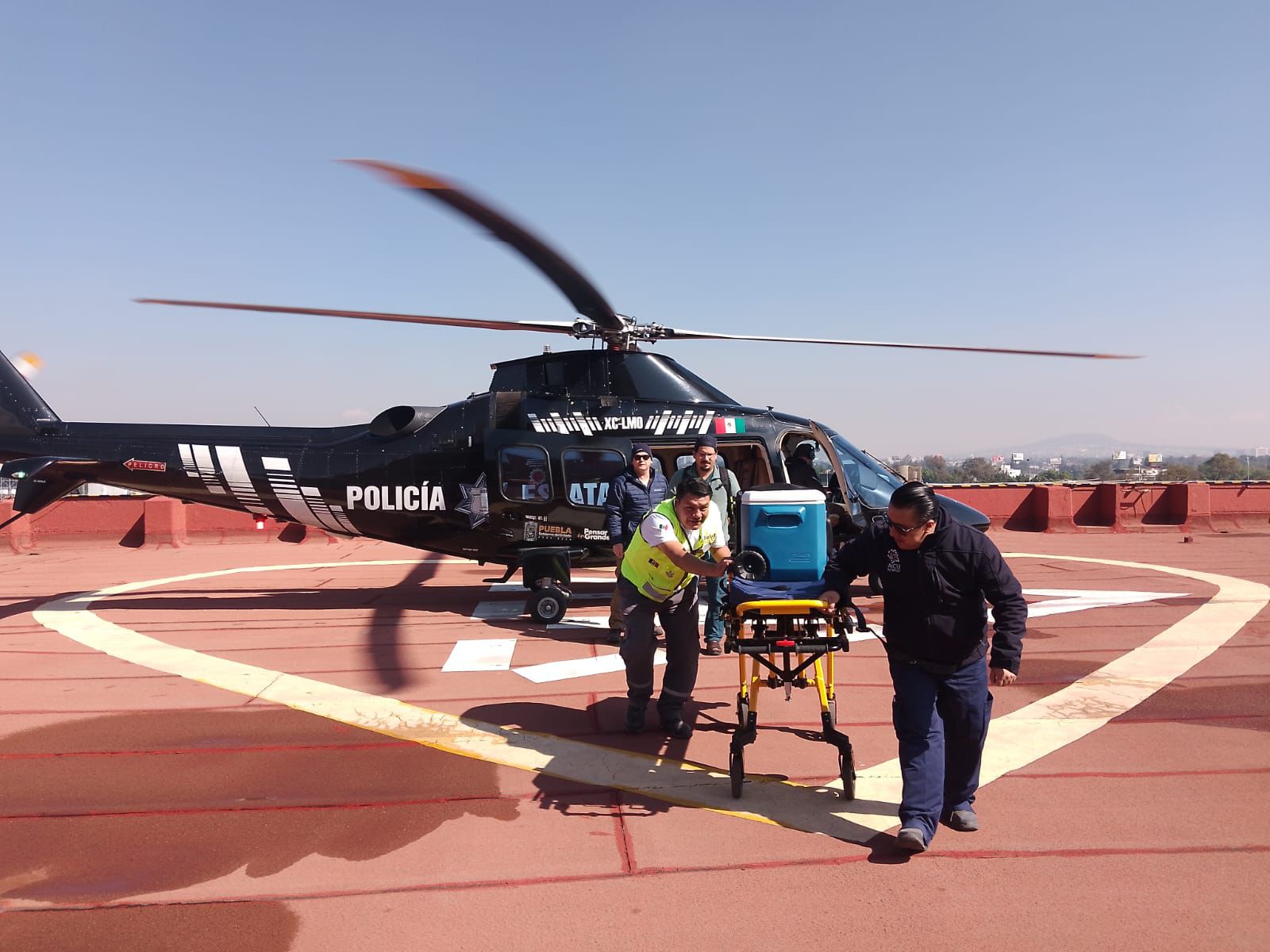 Gobierno de Puebla contribuye a salvar vidas con traslado aéreo de hígado a Ciudad de Mexico
