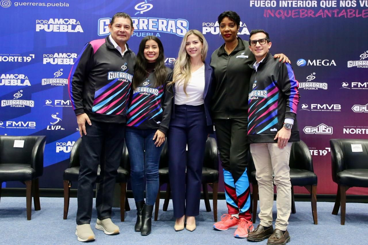 Con equipos femeniles, arranca en Puebla la liga profesional de voleibol