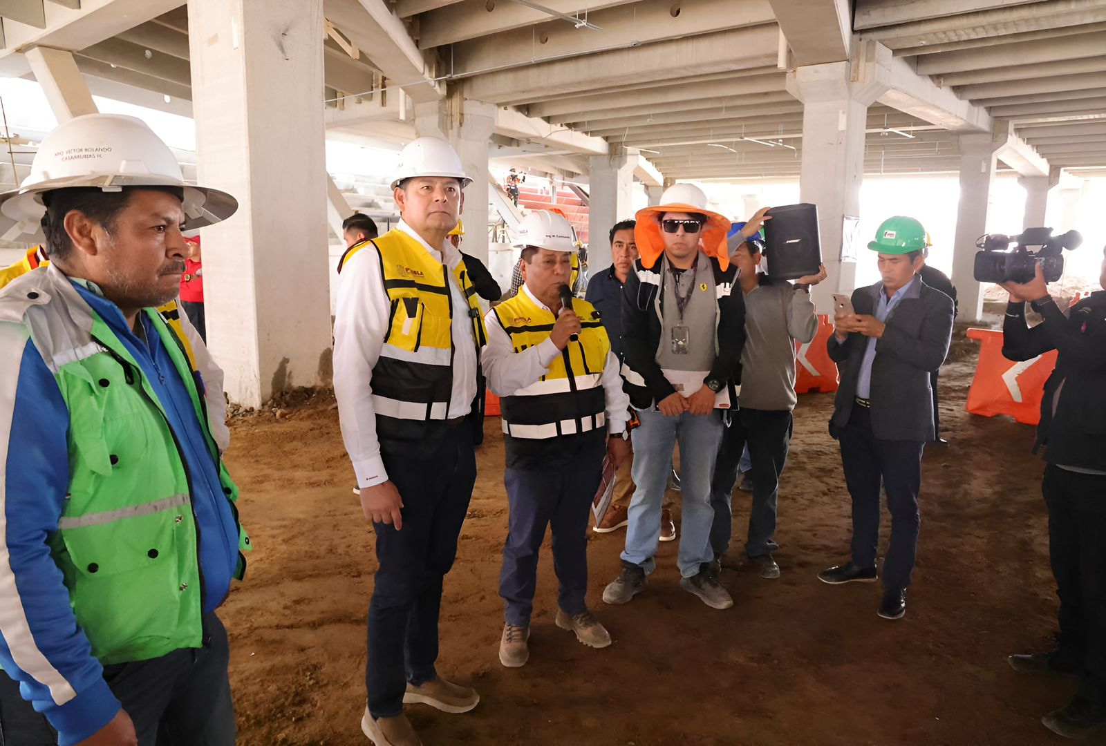 Con mano de obra comprometida con Puebla, Universidad del Deporte avanza 65%