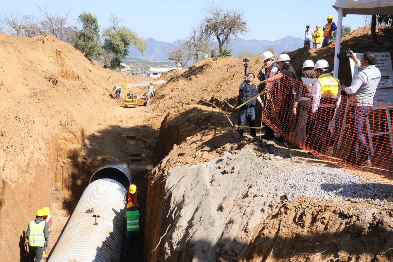 Con colector pluvial y drenaje, gobierno estatal previene contaminación en Zacatlán