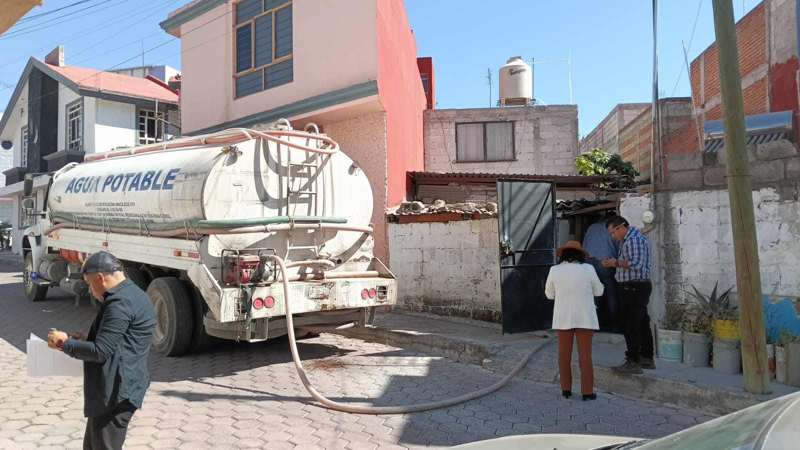 Ante la inconformidad en el servicio de agua potable en la zona, el Ayuntamiento de San Andrés Cholula acompaña a habitantes de Concepción Guadalupe en busca de soluciones