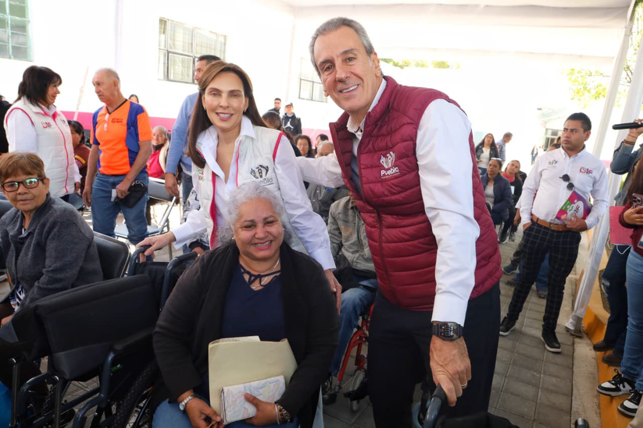 Priorizan Pepe Chedraui y MariElise Budib el bienestar de grupos prioritarios con la entrega de aparatos funcionales