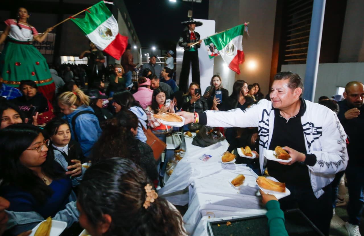 Gran fiesta deportiva, Guerreras de Puebla enamora a la afición