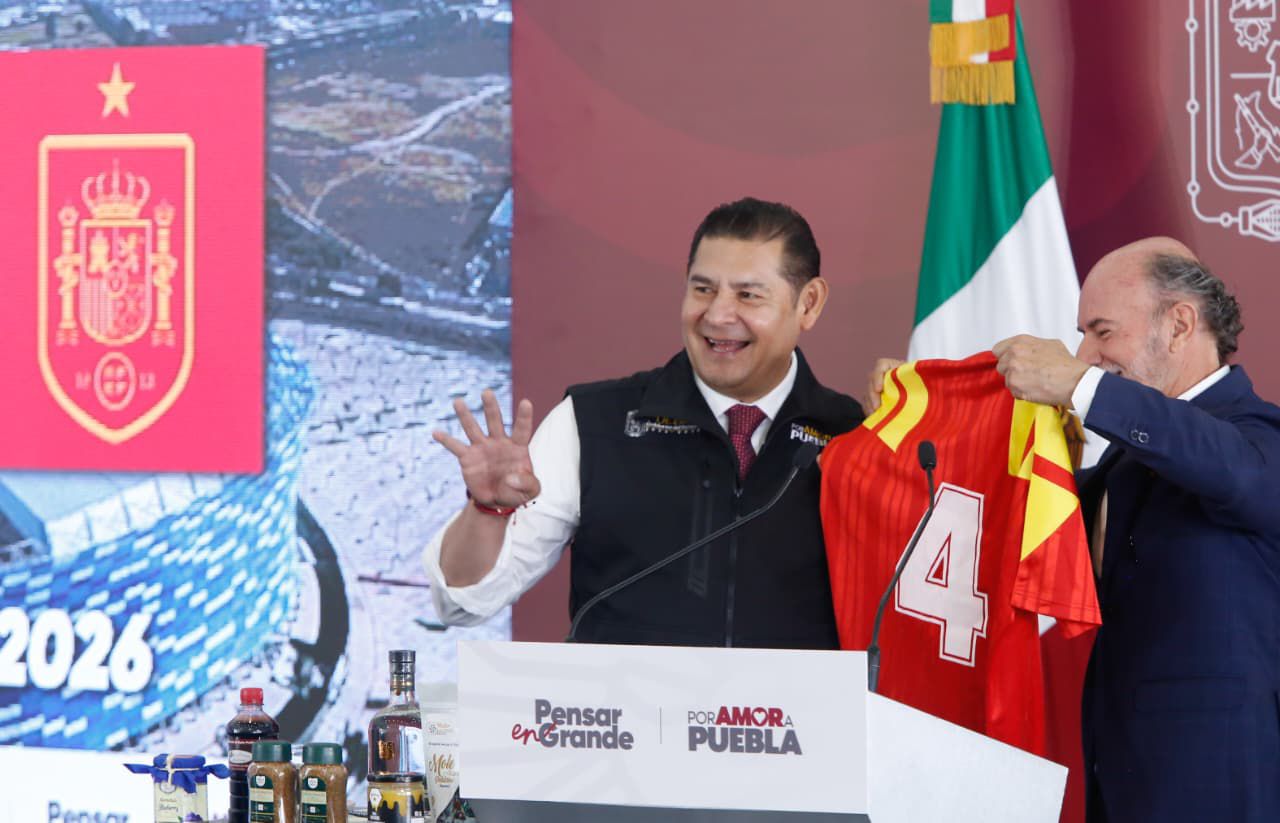 Gobierno de Puebla detona economía y turismo con encuentro Perú- España rumbo al mundial