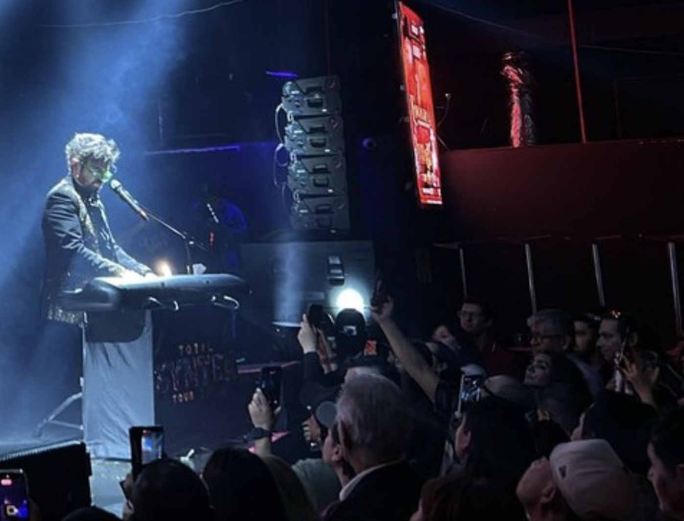 Aleks Syntek comenzó su gira 2026 por Estados Unidos con rotundo éxito