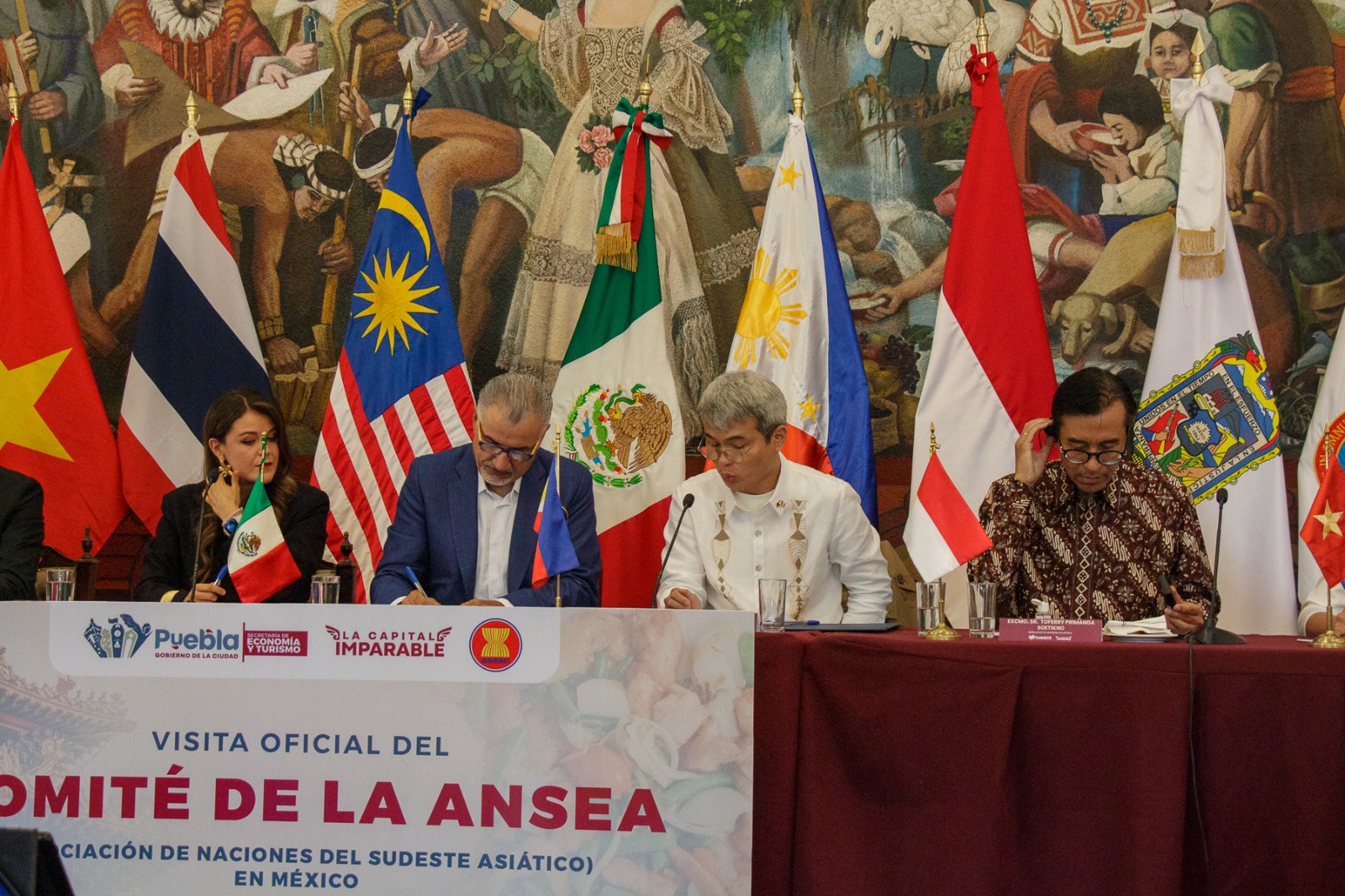 Presenta gobierno de Pepe Chedraui ventajas competitivas para la inversión a diplomáticos asiáticos