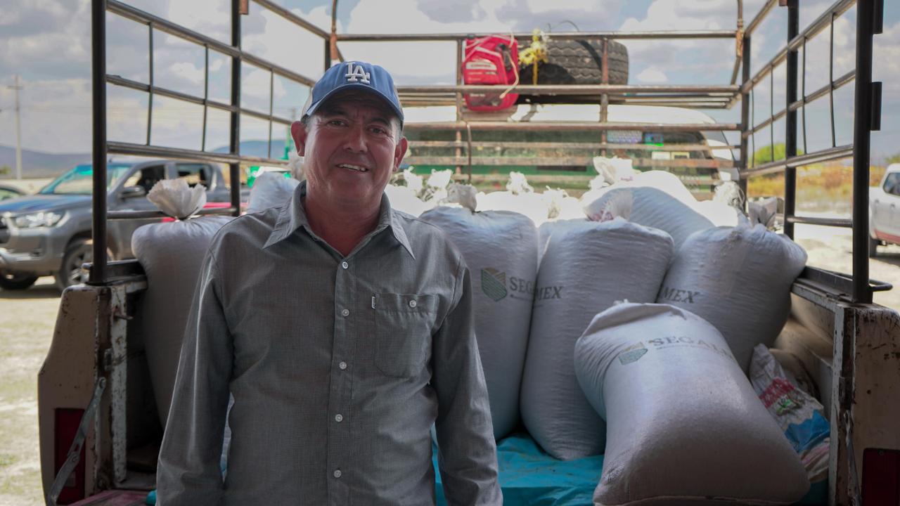 Inicia entrega de frijol negro para programas del sistema estatal DIF