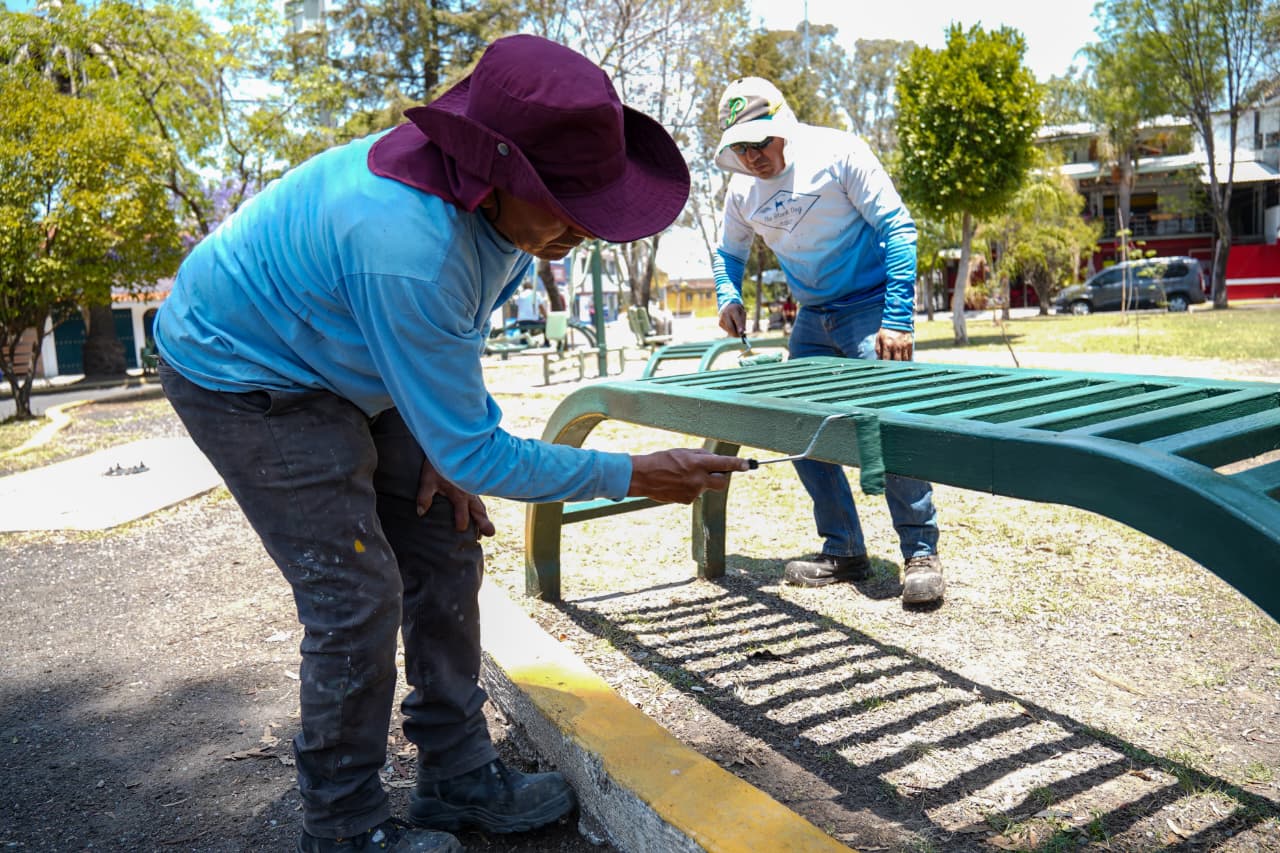 Fortalece Gobierno de Pepe Chedraui mantenimiento de mobiliario urbano en parques para el bienestar de las familias