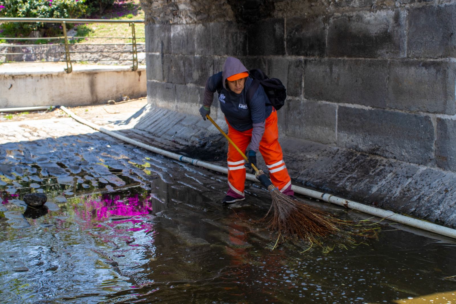 Gobierno de Pepe Chedraui mejora imagen del Puente de Ovando con jornada de limpieza integral