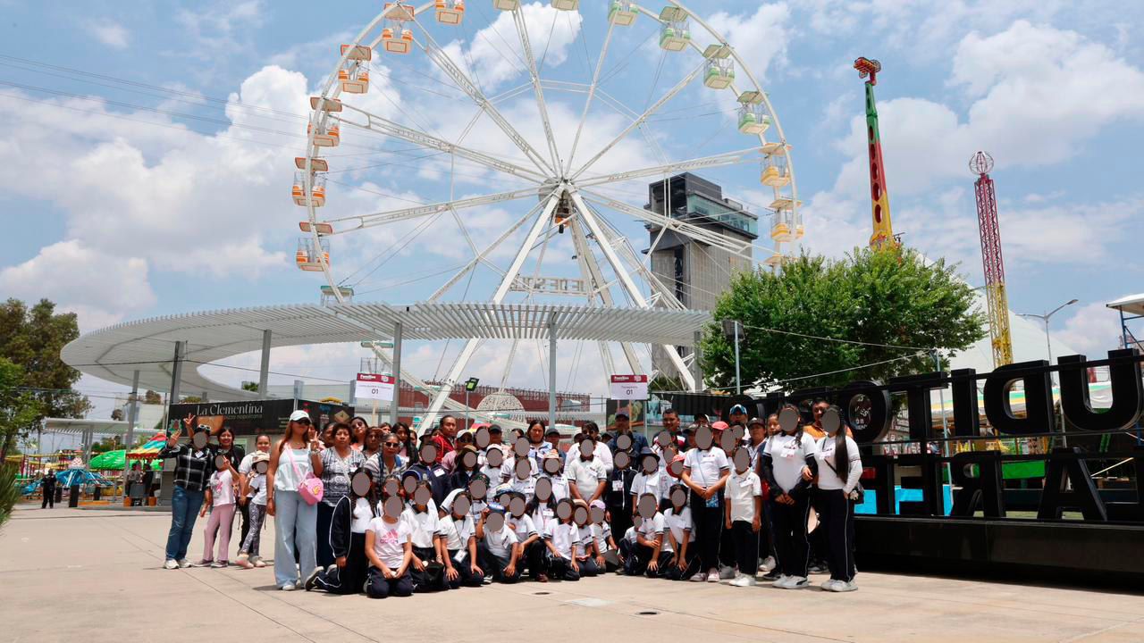 SEDIF acerca sana diversión a niñez de municipios en la Feria de Puebla 2026