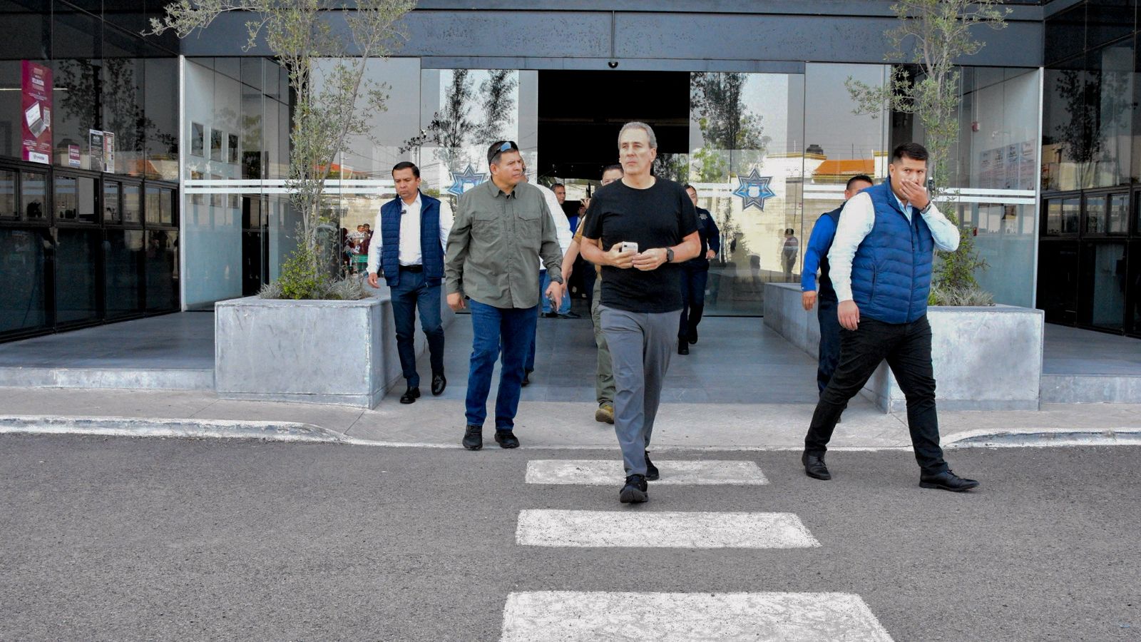 Pepe Chedraui refuerza monitoreo desde el DGERI previo al desfile del 5 de Mayo
