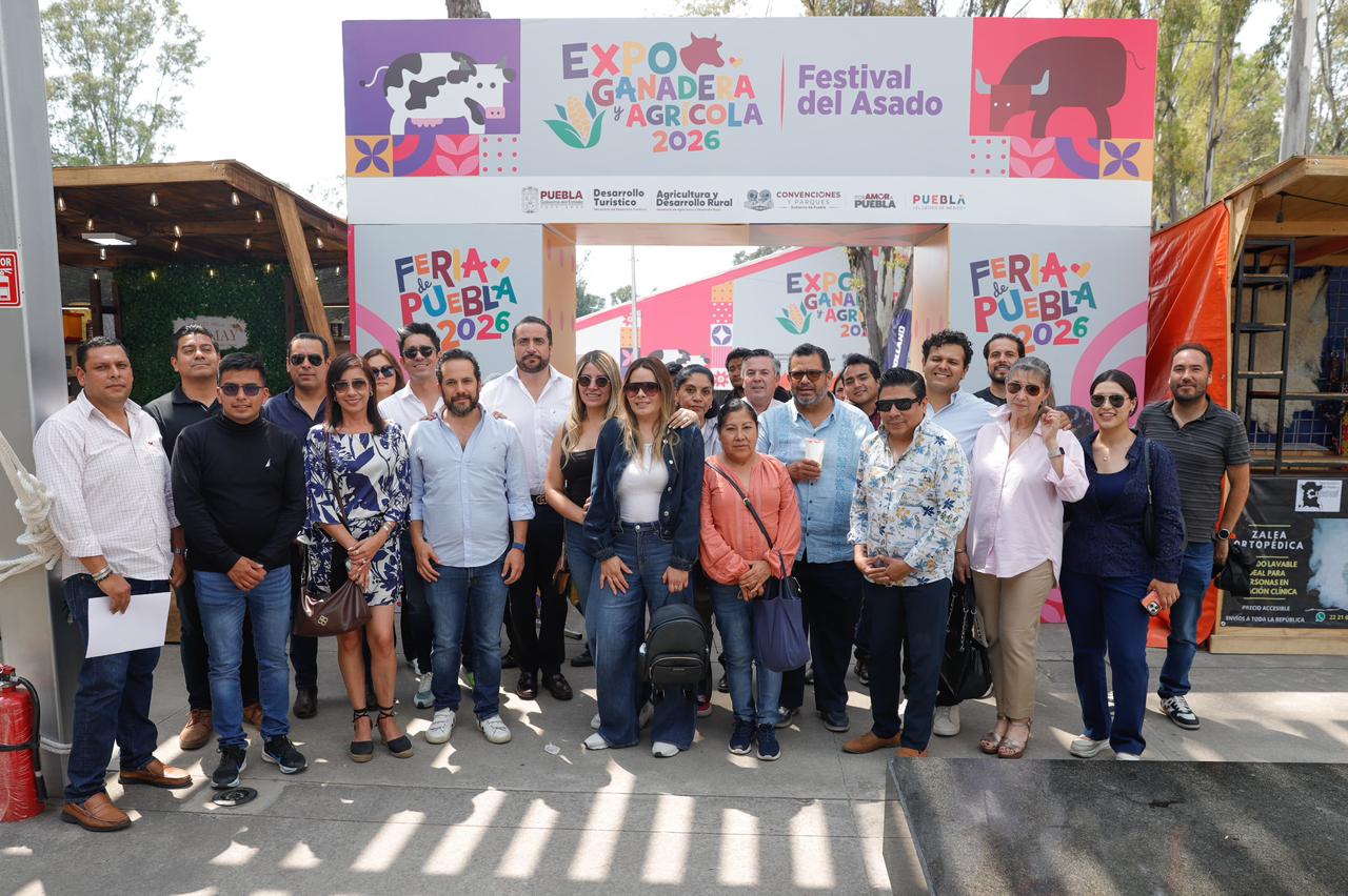 Empresarios de CANIRAC, CANAGRAF Y CICEPAC disfrutan de la Feria de Puebla 2026