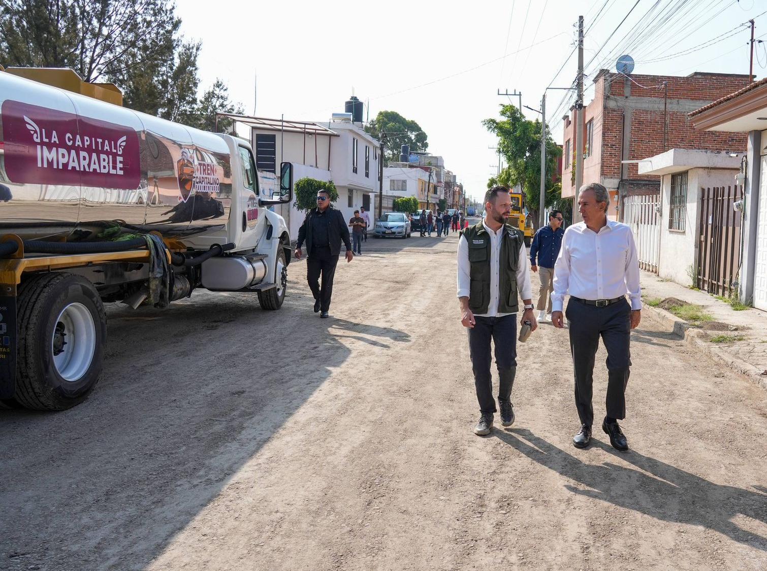 Impulsa Pepe Chedraui mejores vialidades con el Tren Capitalino de Pavimentación