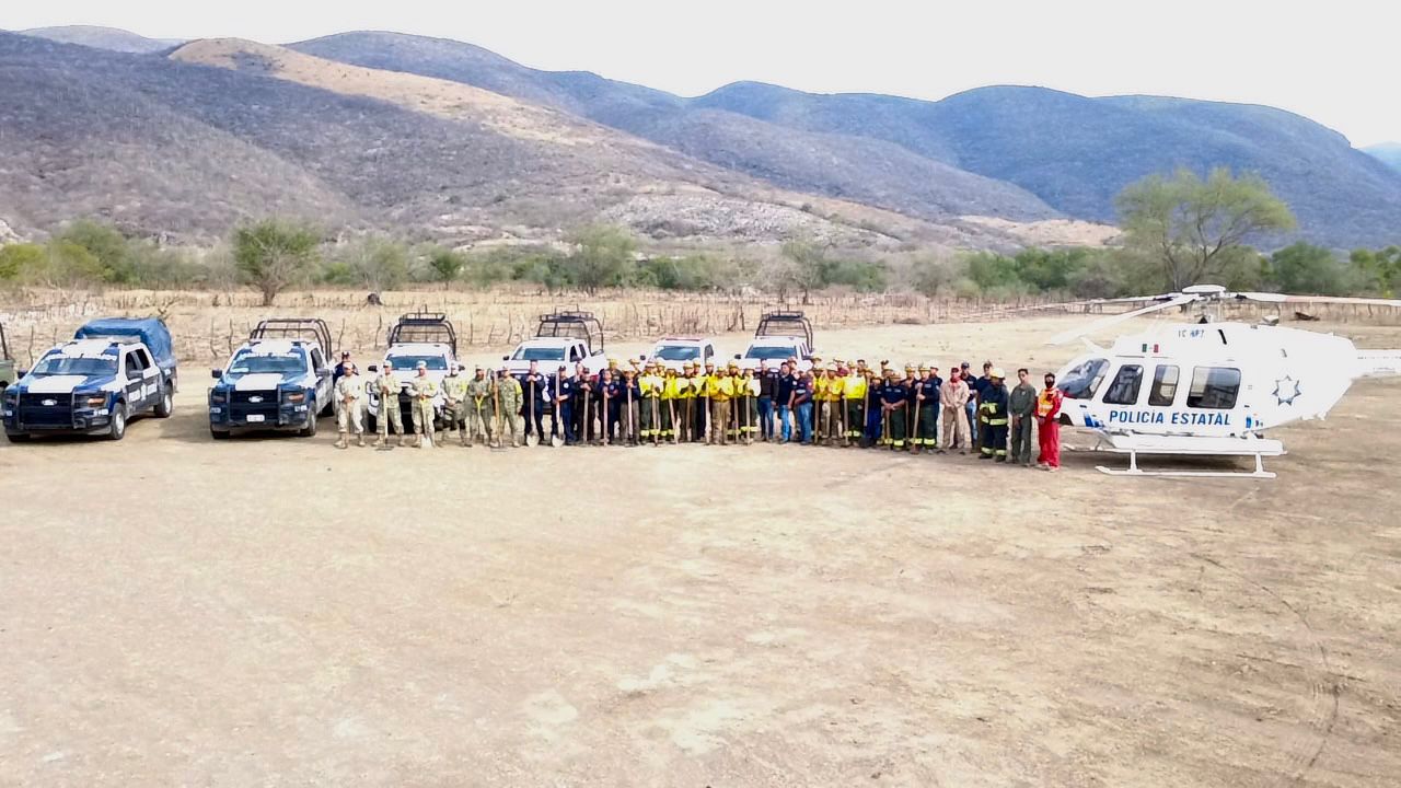 Coordinación interinstitucional logra sofocar incendio forestal sin daños a población en Cohetzala