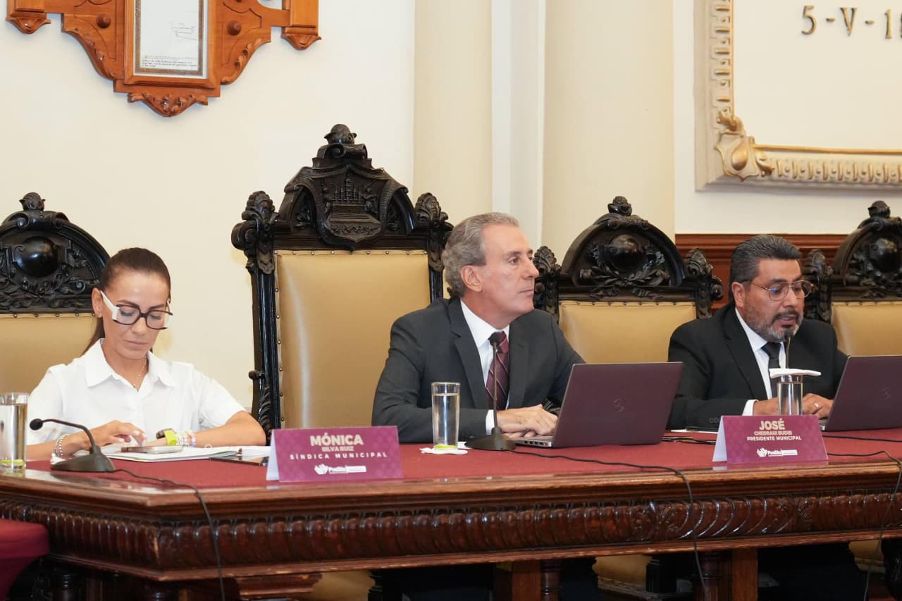 Nombra Cabildo a Alfonso Aguilar como secretario del Ayuntamiento de Puebla