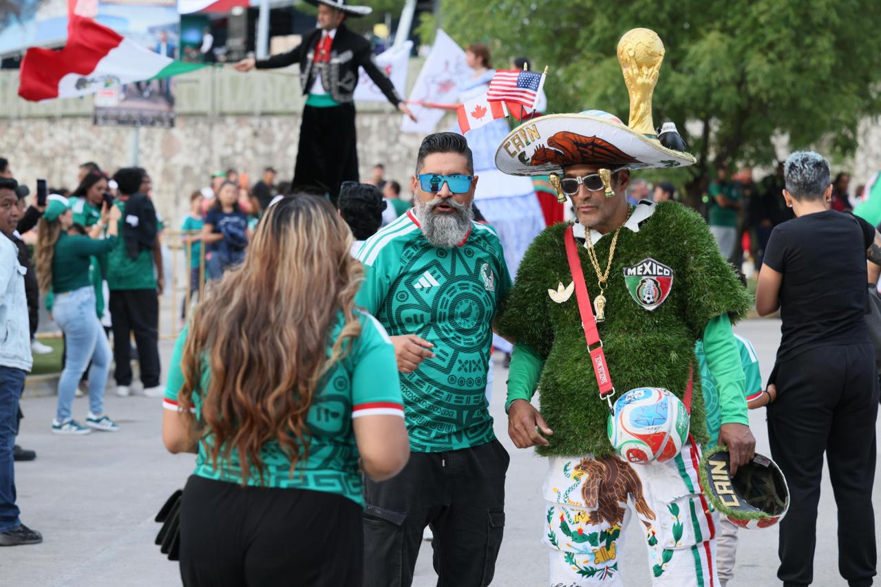 Miles de familias disfrutan de Fiesta Mundialista en Puebla, un éxito la verbena popular
