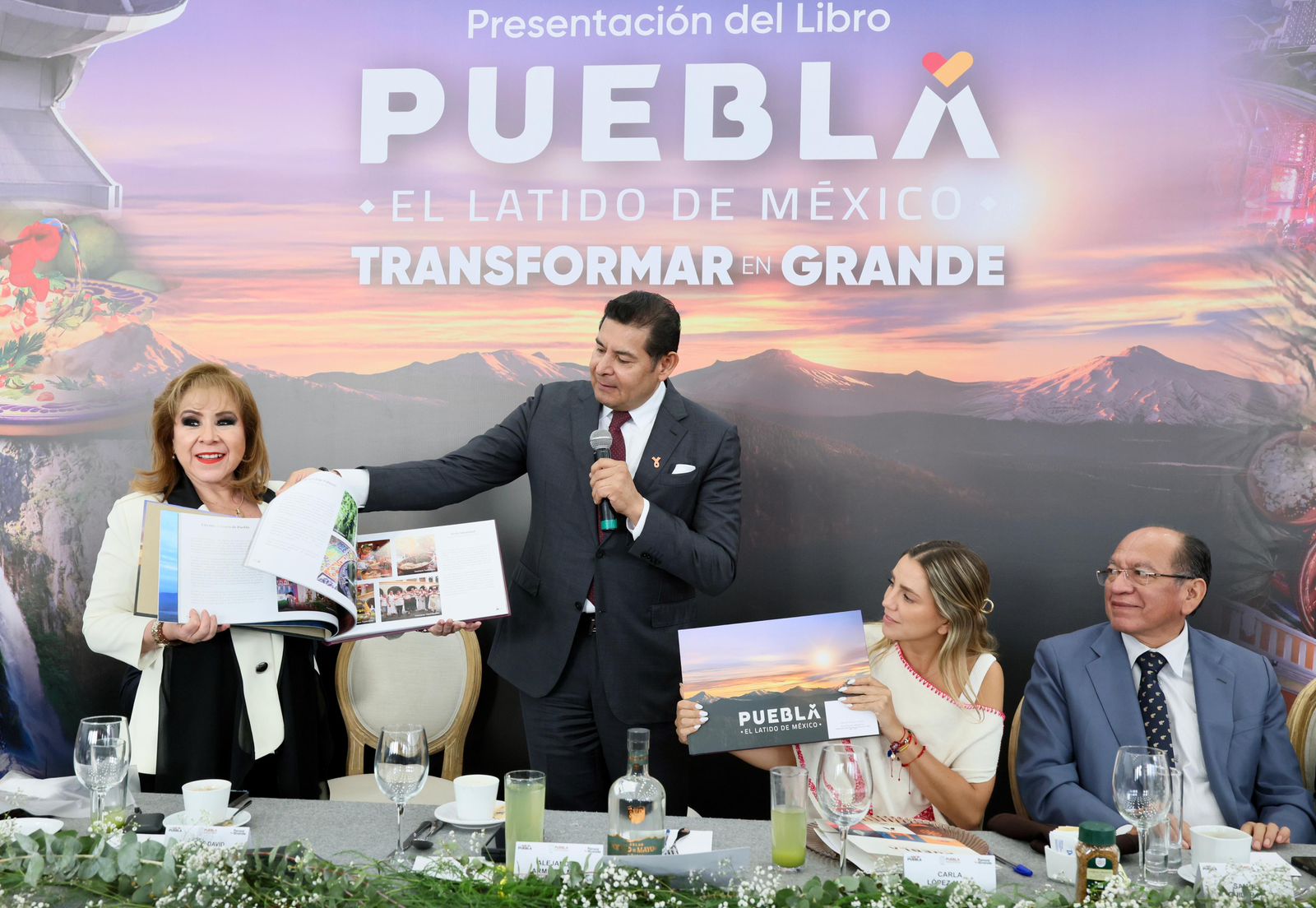 Libro “Puebla, el latido de México”, proyecta riqueza cultural y turística del estado