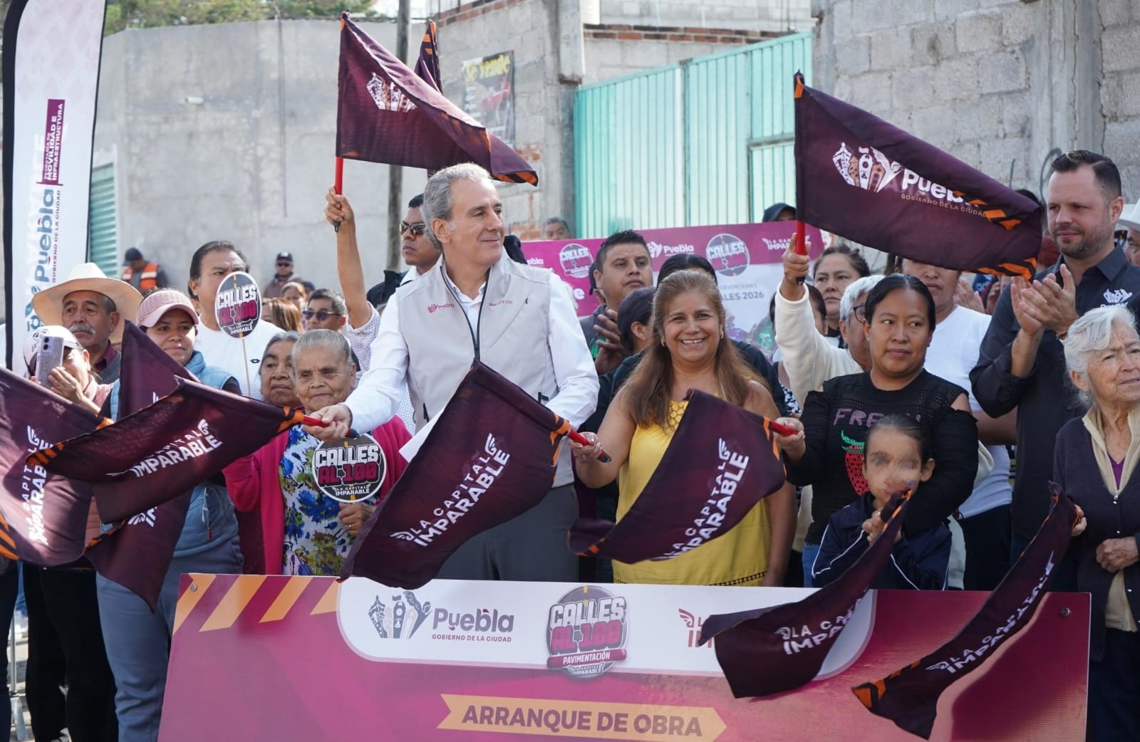 Impulsa Pepe Chedraui obras de pavimentación en la colonia El Salvador
