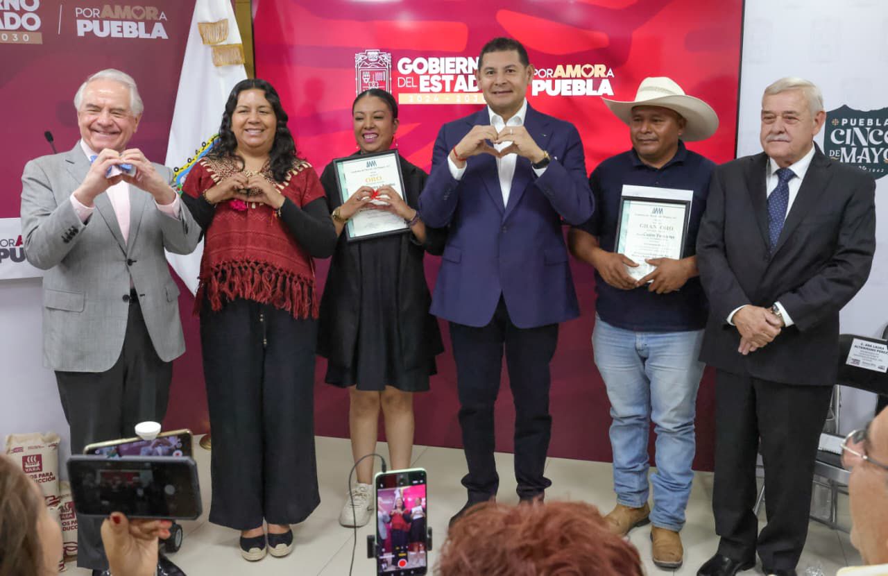 Mezcal poblano líder nacional con 118 municipios de denominación de origen