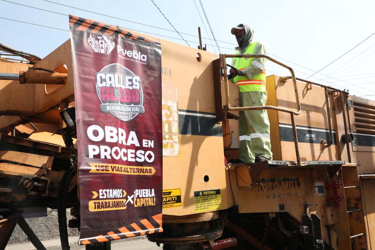 Encabeza Pepe Chedraui trabajos de rehabilitación vial en la colonia San Luis Gonzaga