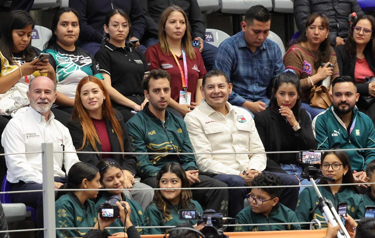Gobierno Estatal impulsa a atletas de alto nivel en olimpiada CONADE