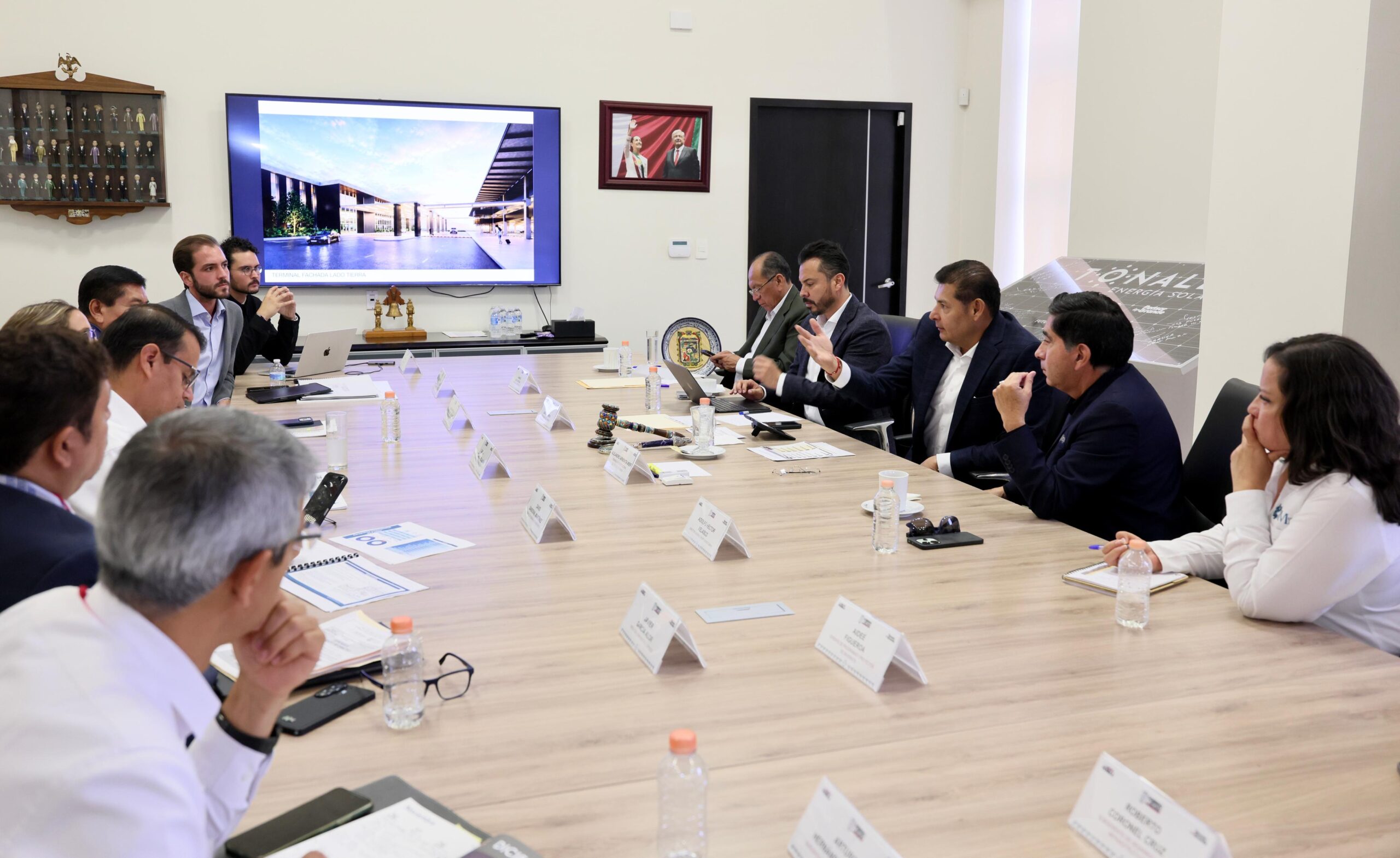Con inversión estratégica, Gobierno Estatal proyecta al aeropuerto Hermanos Serdán como eje de desarrollo