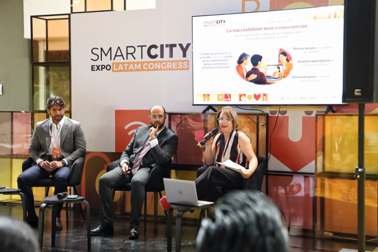 Gobierno de Pepe Chedraui presenta herramienta digital “INKLUSION” durante el Smart City 2026