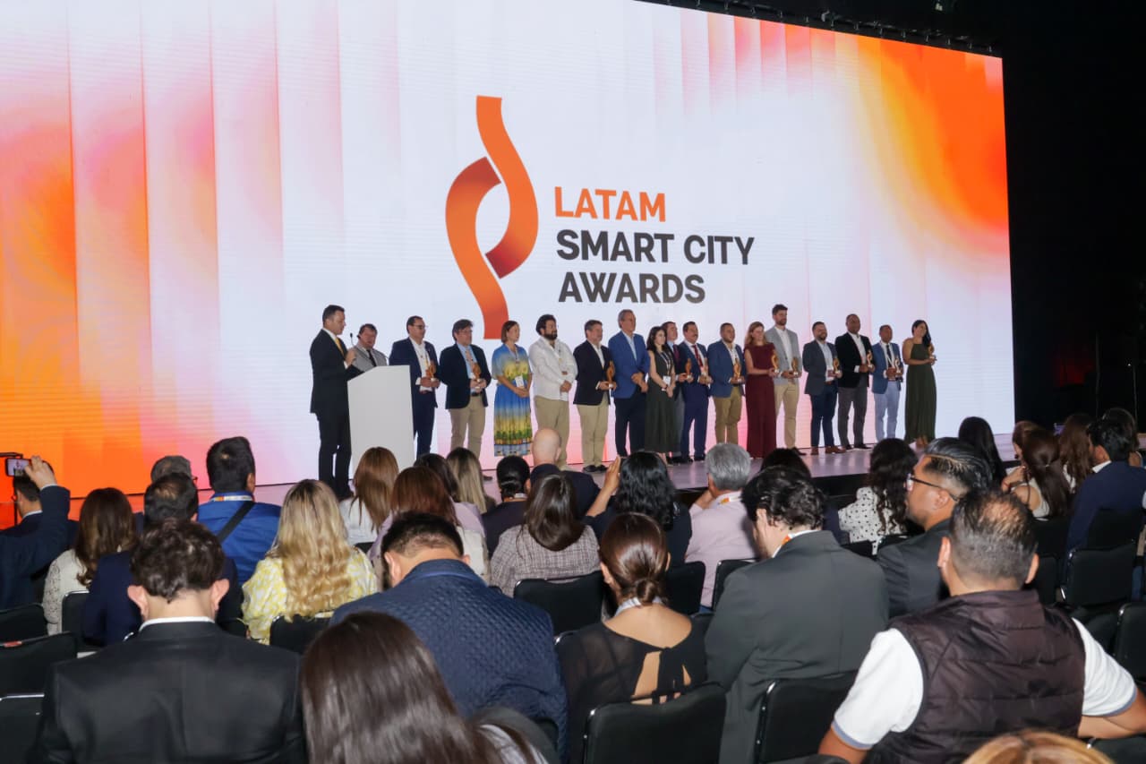 Premian iniciativas urbanas que transforman ciudades en Smart City LATAM Awards 2026