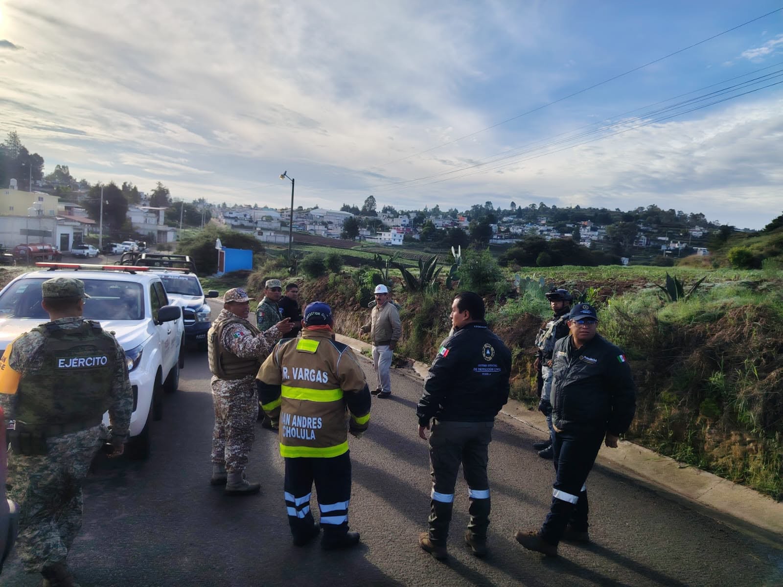 Sin riesgos para la población, Protección Civil Estatal y PEMEX mantienen quema controlada en Temaxcalac