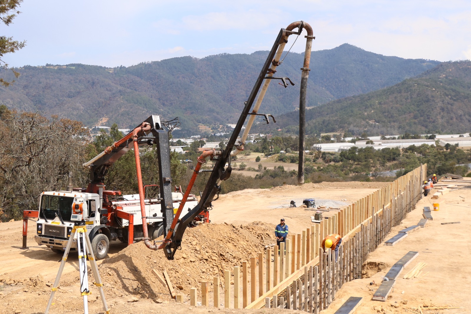 Avanza Gobierno Estatal en la construcción del CITRAA en Aquixtla