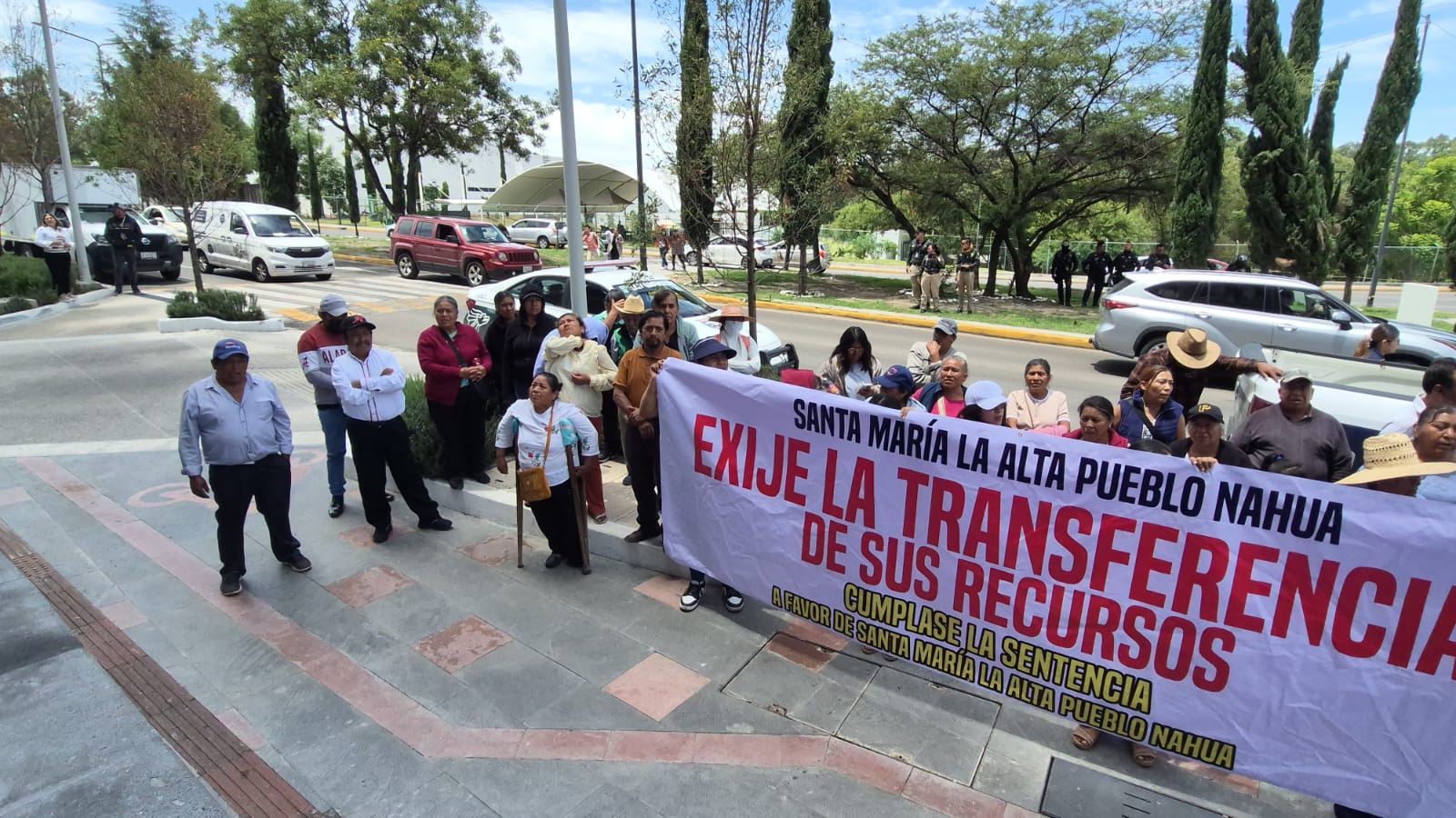 Comunidad indígena de Tlacotepec de Benito Juárez denuncia exclusión y retención de recursos