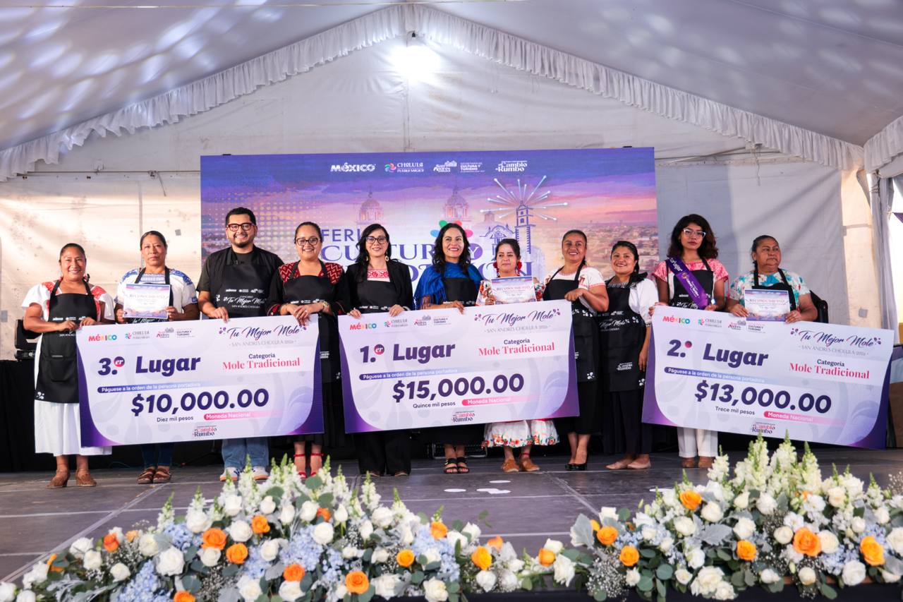 Premia Gobierno de San Andrés Cholula a las y los ganadores del concurso «Tu mejor mole 2026»