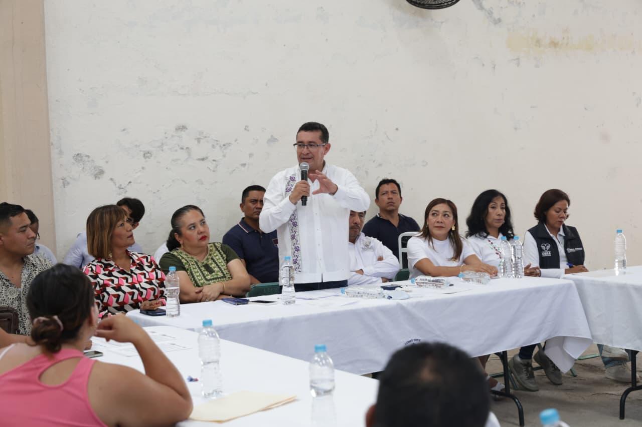 Escucha diputado Pável Gaspar necesidades del magisterio para integrar una agenda a favor de la educación en la Mixteca