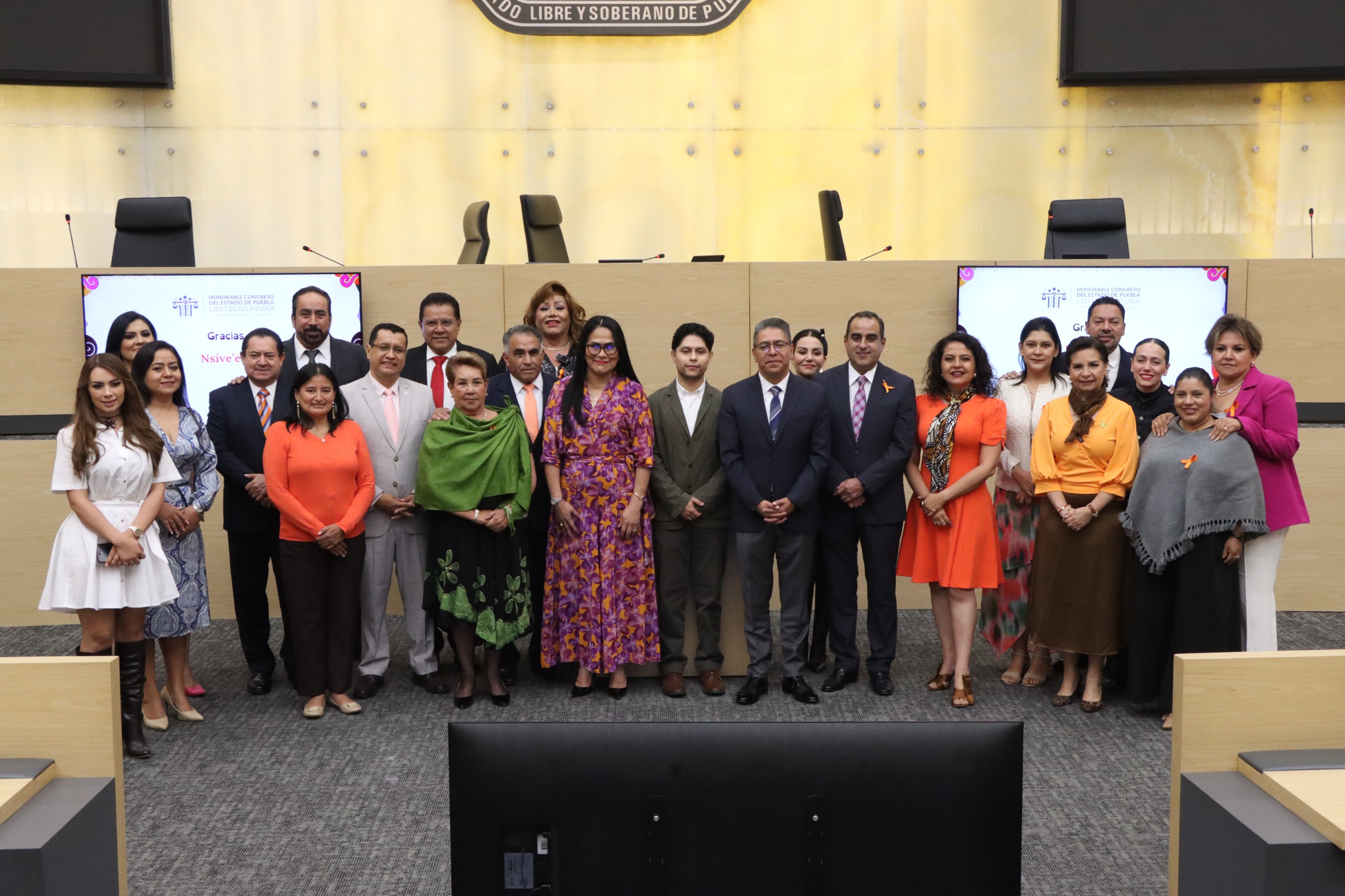 Congreso de Puebla abre su tribuna a la lengua Mixteca