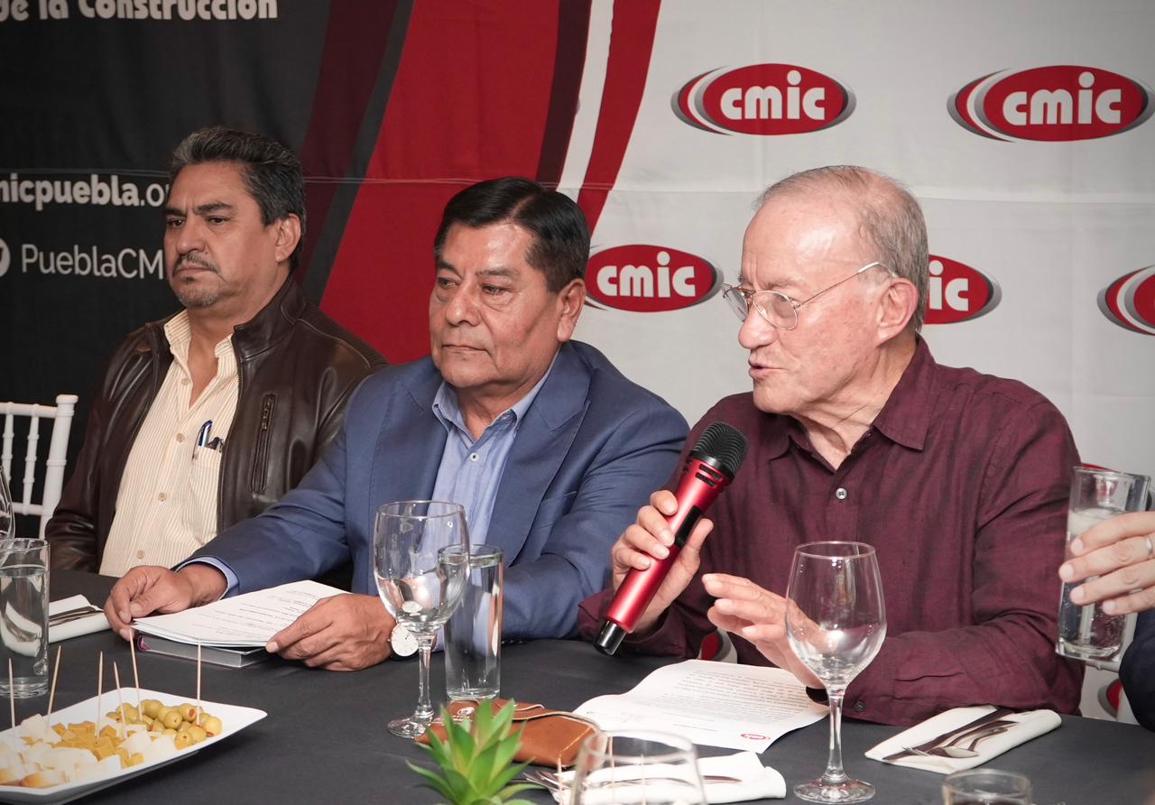 CMIC Puebla conoce detalles técnicos en la construcción del «Puente de la transformación
