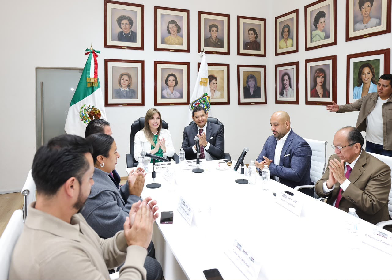 Con nuevo liderazgo, SEDIF refrenda su compromiso con las familias poblanas Armenta Mier