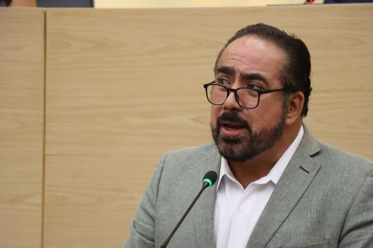 Plantea Rafael Micalco reforma para fortalecer la prevención de enfermedades transmisibles en la infancia