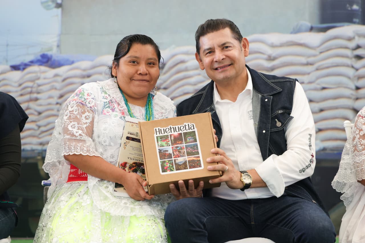 Fortalecimiento del campo y conectividad, para bienestar de familias serranas: Armenta Mier