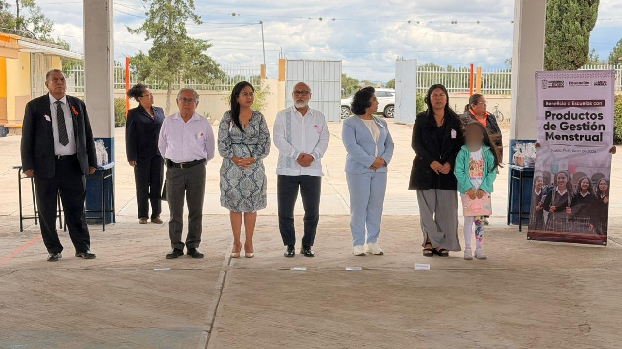 Asiste la diputada Celia Bonaga a la entrega de productos de gestión menstrual en Palmar de Bravo