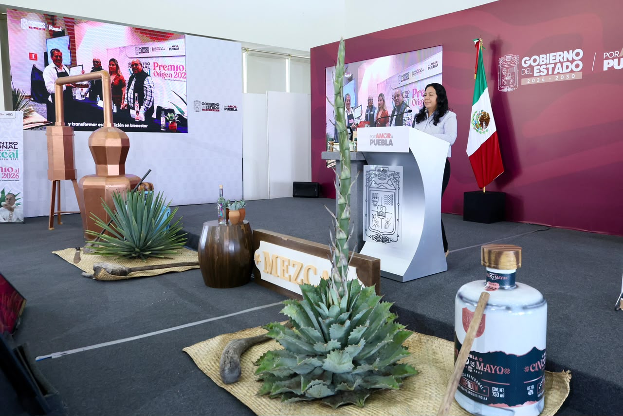 Gobierno Estatal reconoce la excelencia del mezcal poblano con “Premio al Origen 2026”