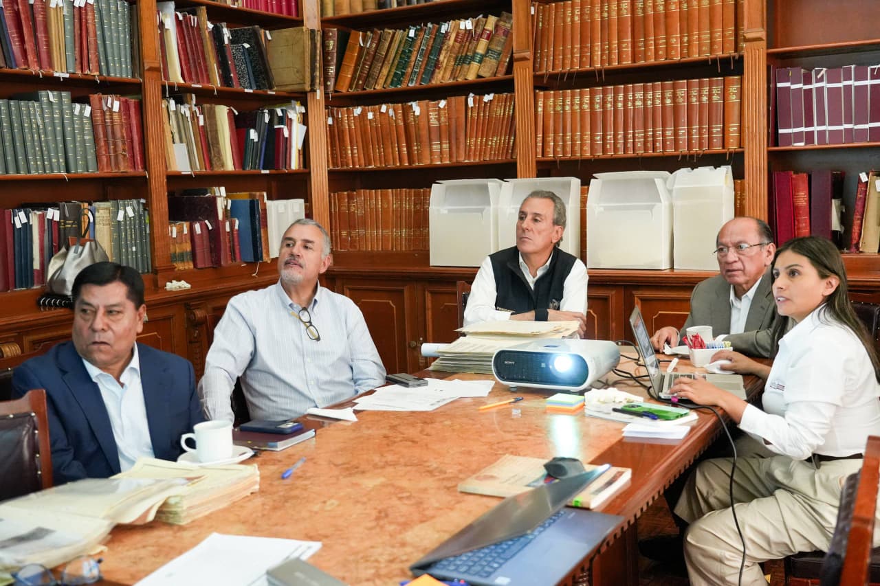 Dan seguimiento Pepe Chedraui y Aguilar Pala a acciones para atender afectaciones en el bulevar 5 de Mayo