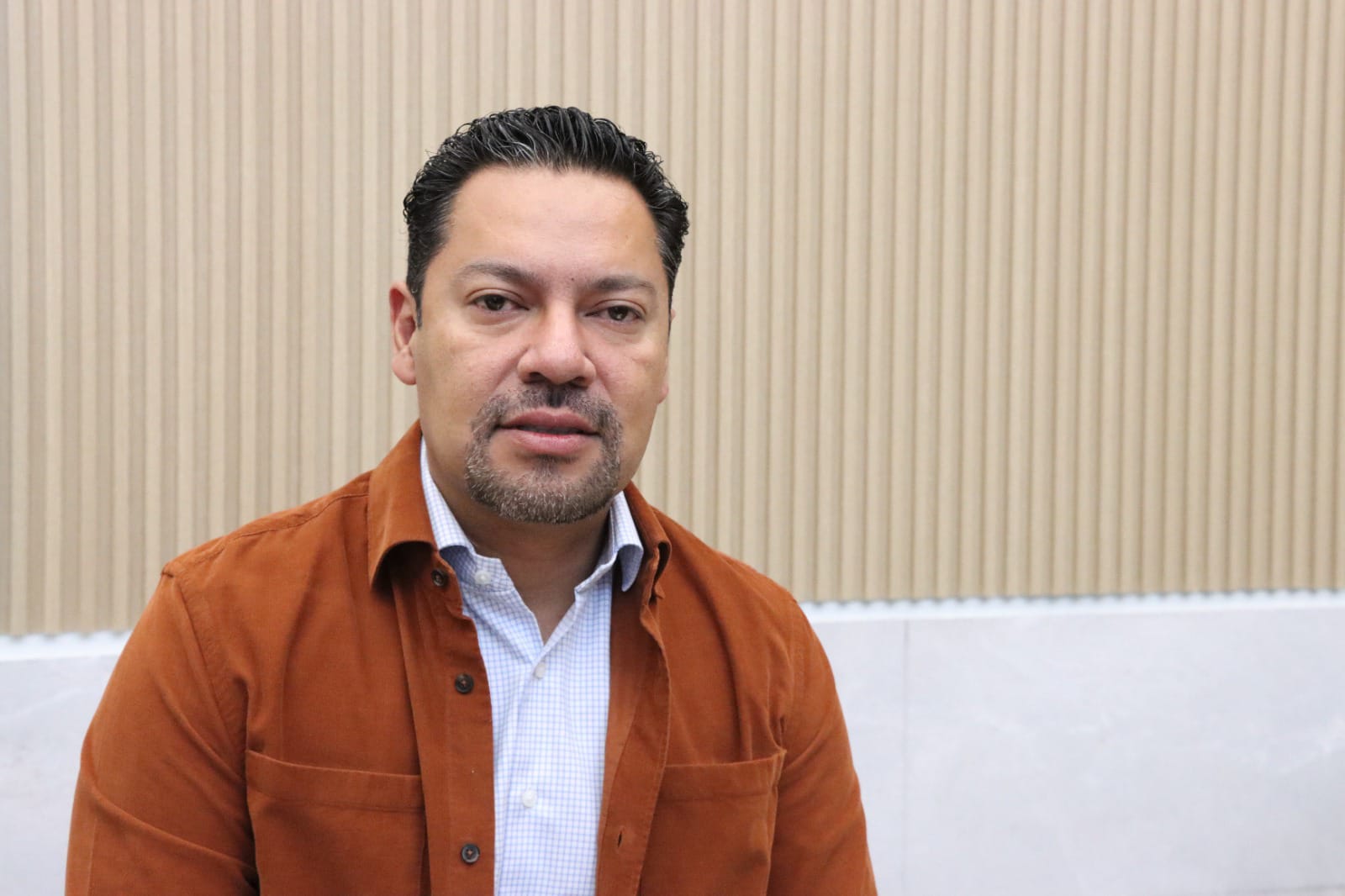 Villegas se lava las manos por bardas en Acatzingo; alista deslinde ante el Instituto Electoral del Estado