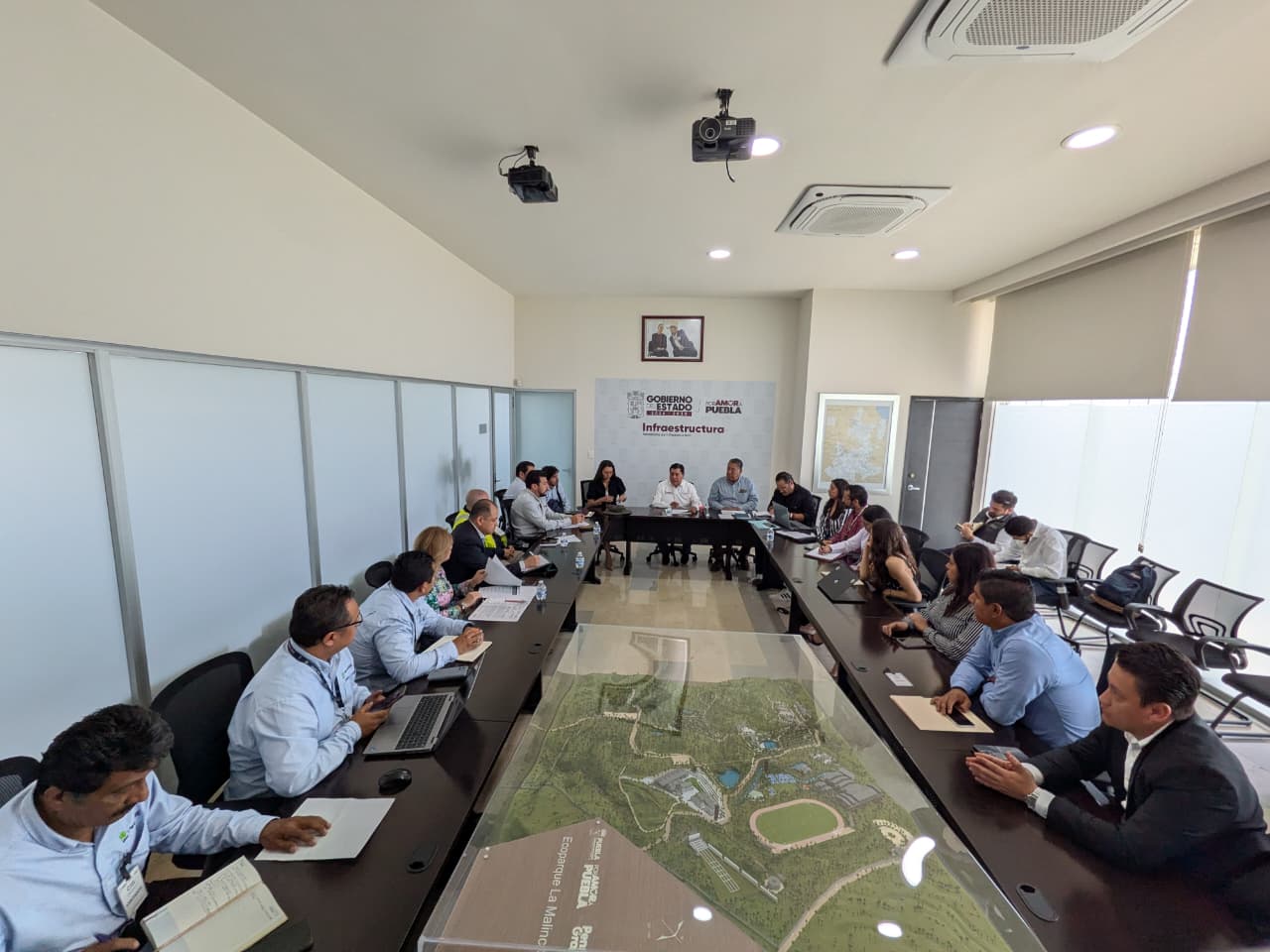 Para evitar daños en obras de pavimentación, Secretaría de Infraestructura reúne a sectores