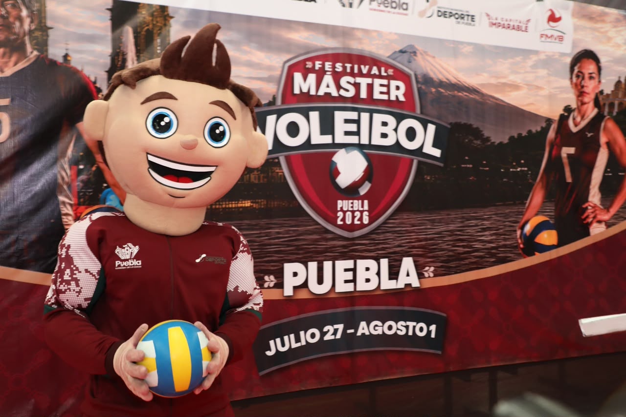 Pepe Chedraui sostiene encuentro con equipos poblanos rumbo al Festival Máster de Voleibol