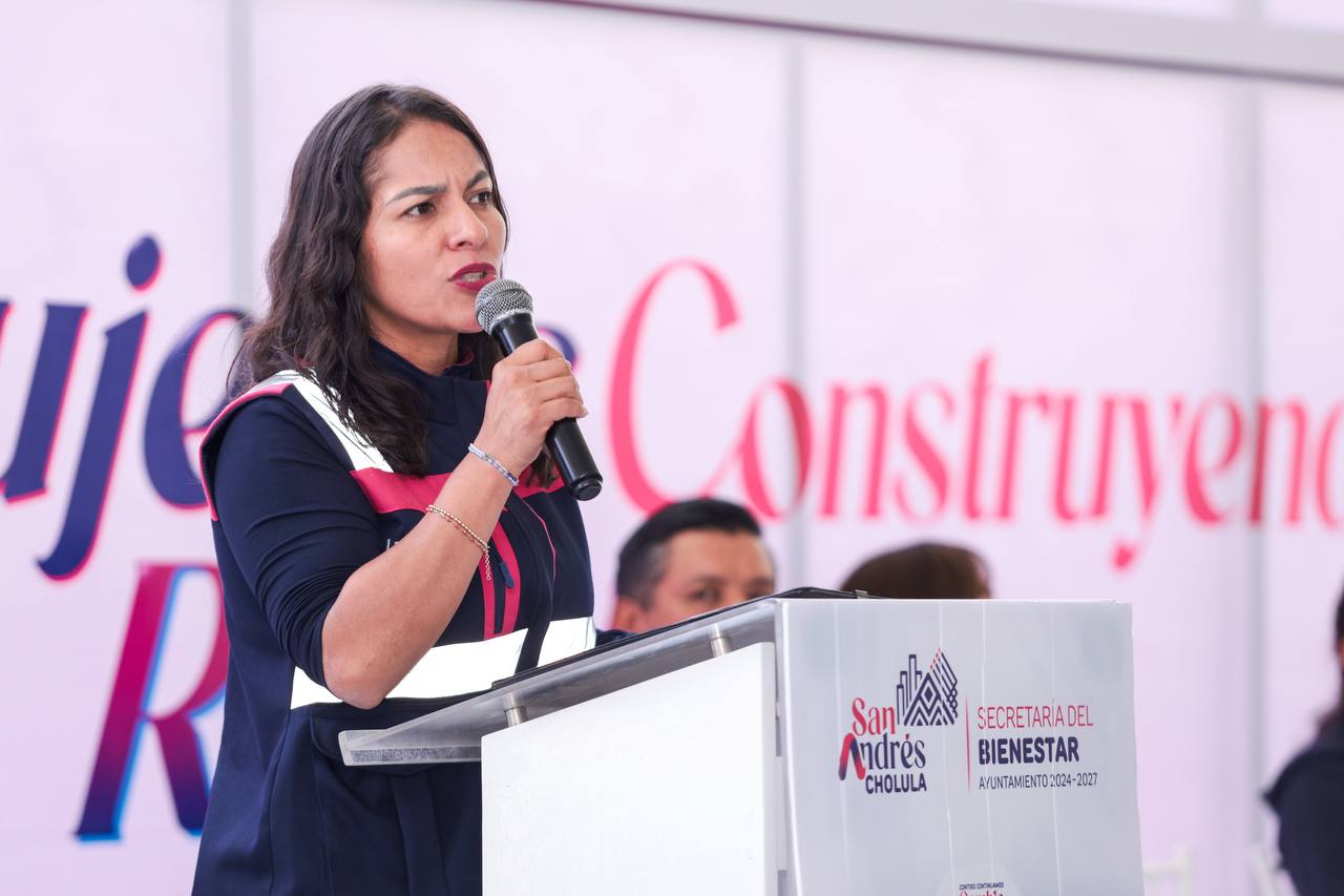 Lupita Cuautle entrega más apoyo y financiamiento para mujeres emprendedoras de San Andrés Cholula