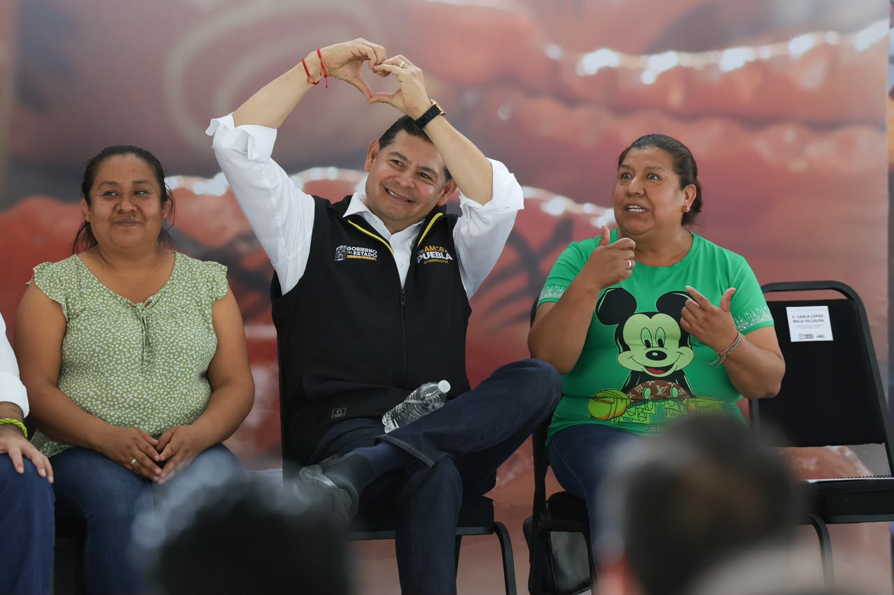 Con obra y riqueza comunitaria, gobierno estatal incentiva al talento artesanal