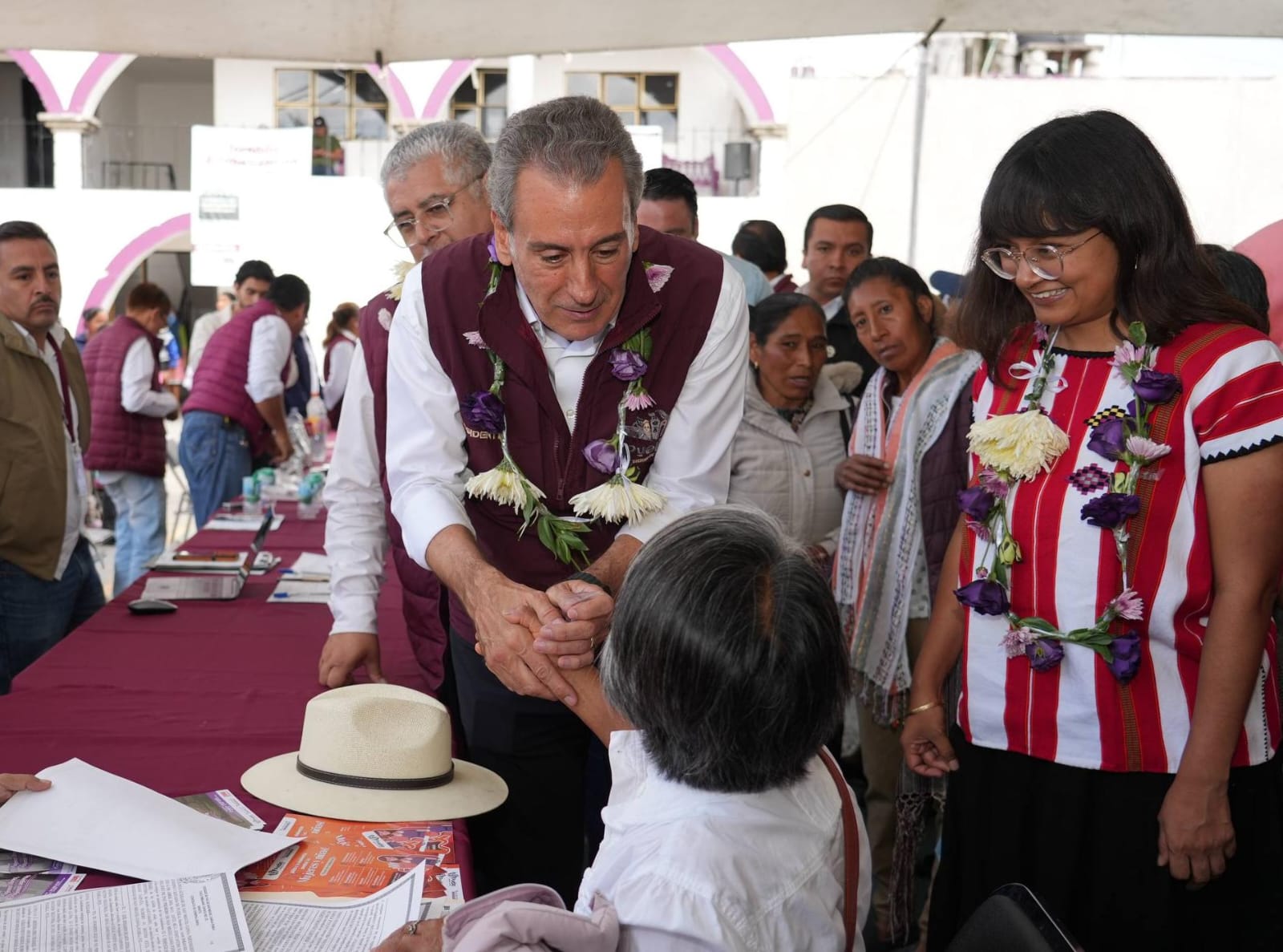 Garantiza Pepe Chedraui acceso a servicios y apoyos a familias de Canoa
